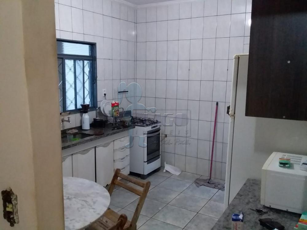 Alugar Casas / Padrão em Ribeirão Preto R$ 900,00 - Foto 11