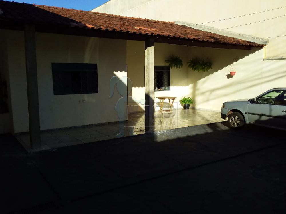 Alugar Casas / Padrão em Ribeirão Preto R$ 900,00 - Foto 3