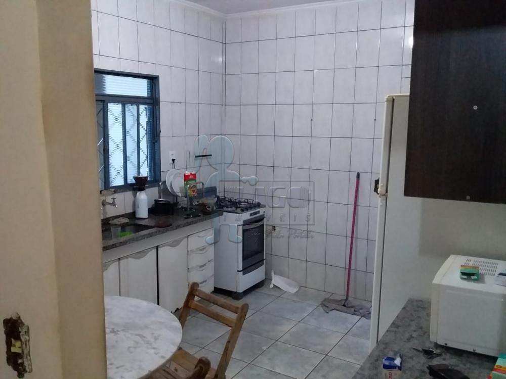 Alugar Casas / Padrão em Ribeirão Preto R$ 900,00 - Foto 7