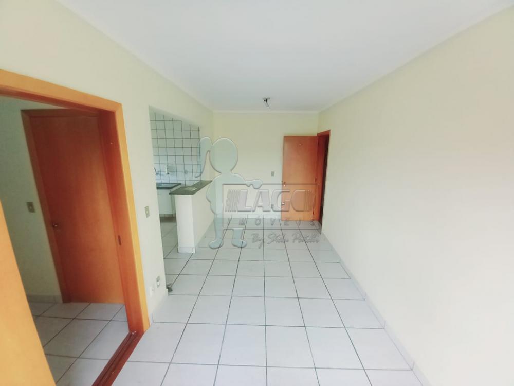 Alugar Apartamentos / Padrão em Ribeirão Preto R$ 700,00 - Foto 4