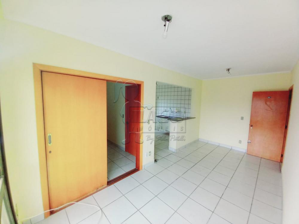 Alugar Apartamentos / Padrão em Ribeirão Preto R$ 700,00 - Foto 3