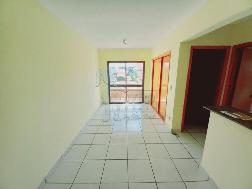 Alugar Apartamentos / Padrão em Ribeirão Preto R$ 700,00 - Foto 1