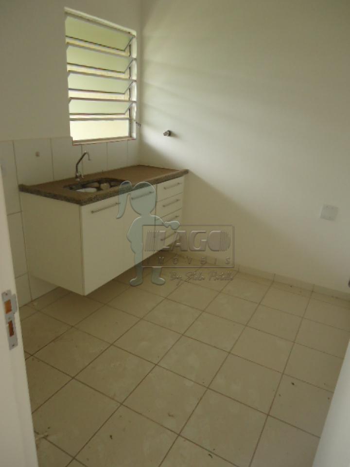 Alugar Casas / Condomínio em Ribeirão Preto R$ 2.500,00 - Foto 4