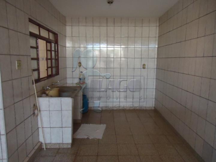 Alugar Casas / Padrão em Ribeirão Preto R$ 1.000,00 - Foto 10