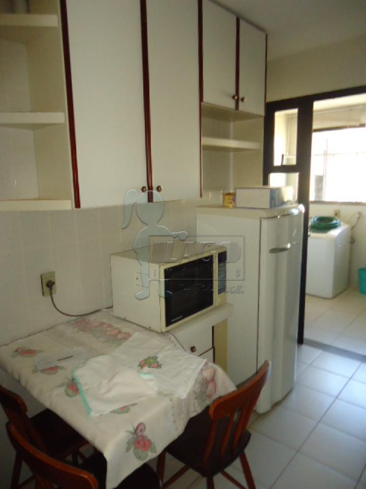 Alugar Apartamentos / Padrão em Ribeirão Preto R$ 2.000,00 - Foto 14