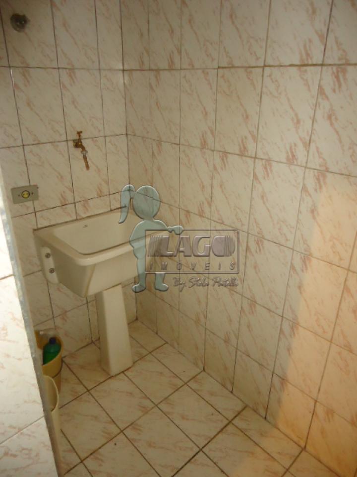 Alugar Apartamentos / Padrão em Ribeirão Preto R$ 750,00 - Foto 5