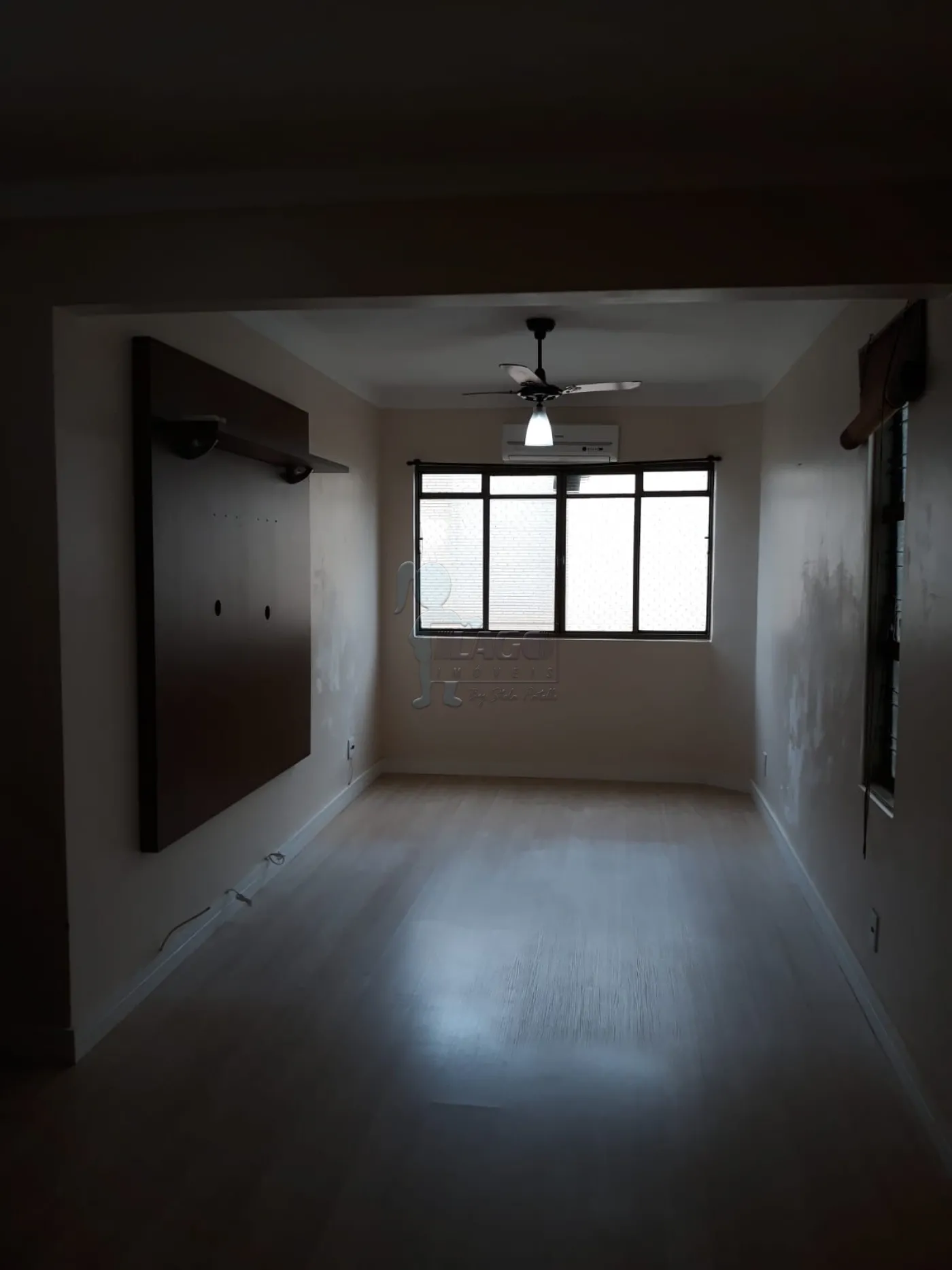 Alugar Apartamentos / Padrão em Ribeirão Preto R$ 1.400,00 - Foto 1