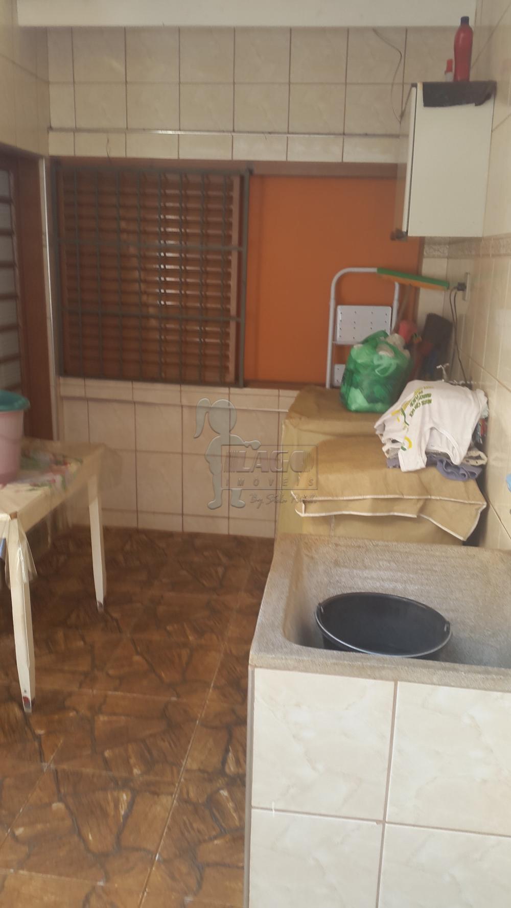 Comprar Casas / Padrão em Ribeirão Preto R$ 300.000,00 - Foto 1