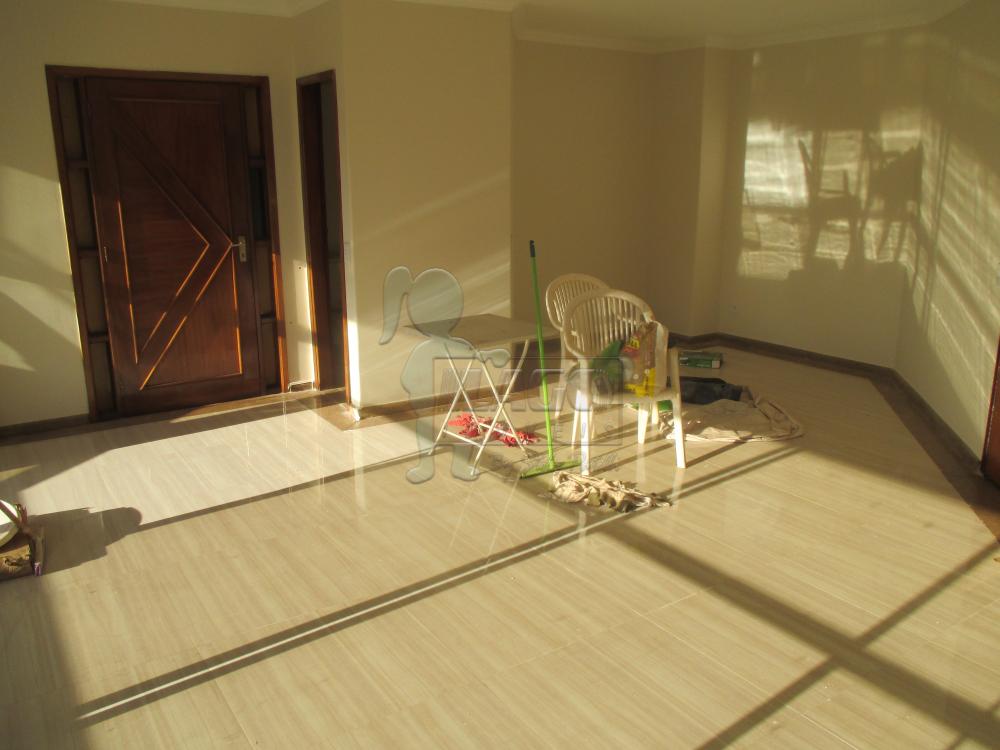 Alugar Apartamentos / Padrão em Ribeirão Preto R$ 1.250,00 - Foto 2