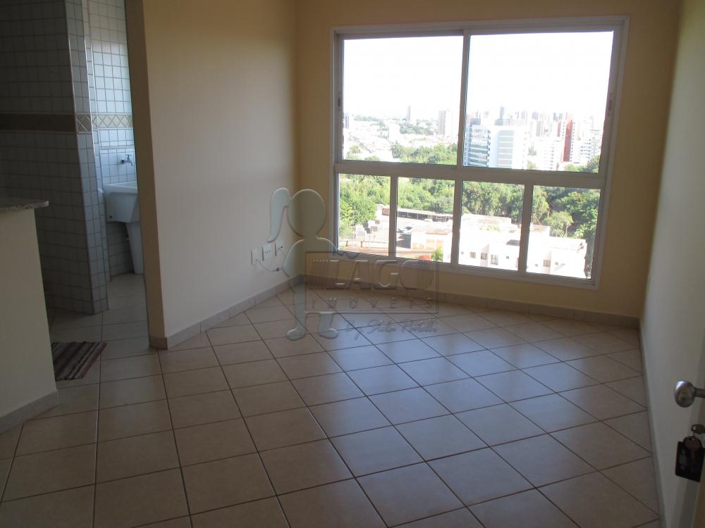 Alugar Apartamentos / Padrão em Ribeirão Preto R$ 900,00 - Foto 1