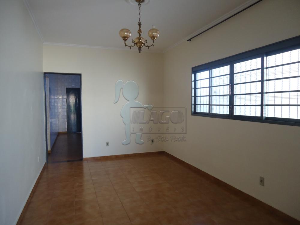 Alugar Casas / Padrão em Ribeirão Preto R$ 900,00 - Foto 3