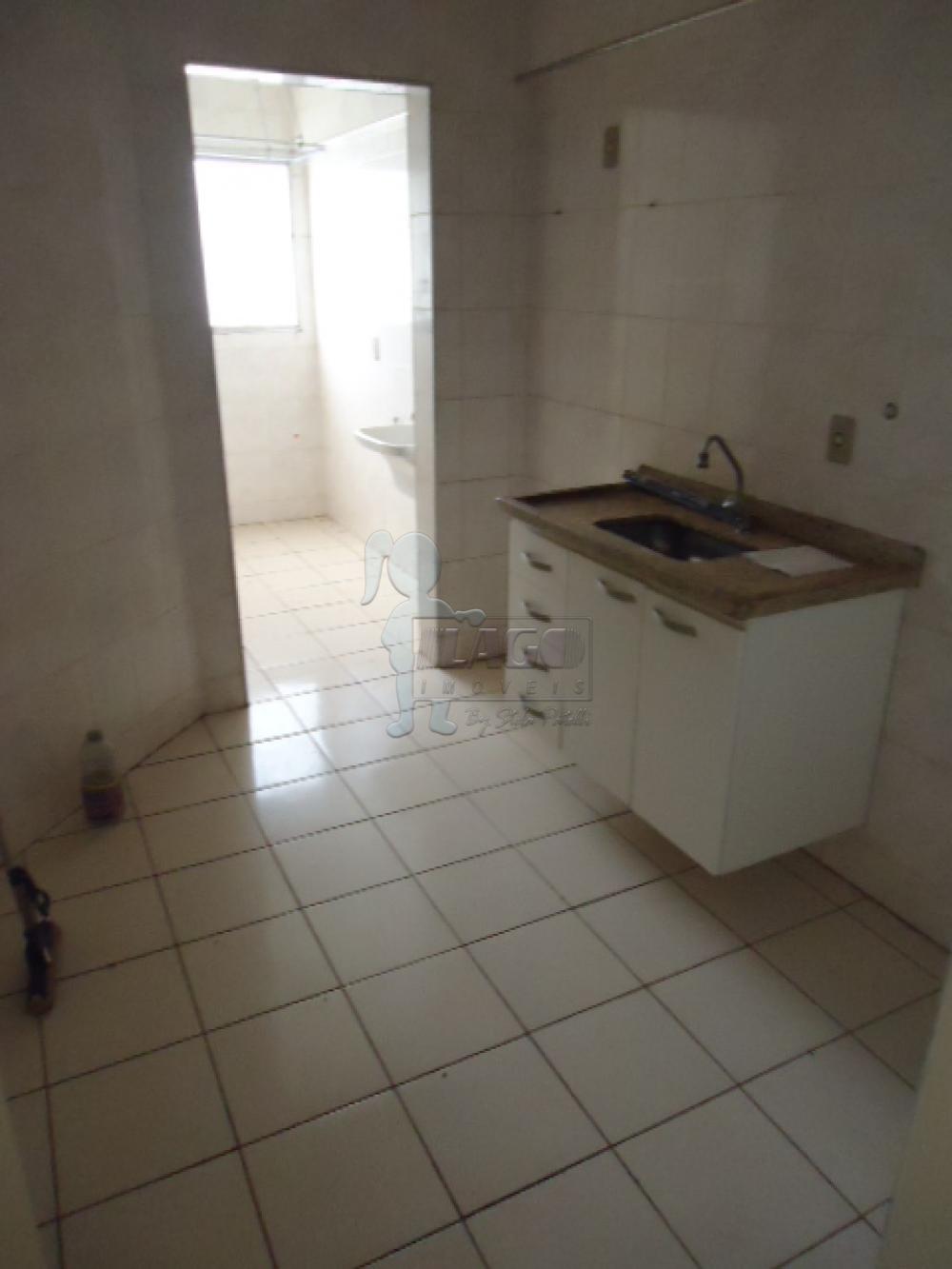 Alugar Apartamentos / Padrão em Ribeirão Preto R$ 750,00 - Foto 3