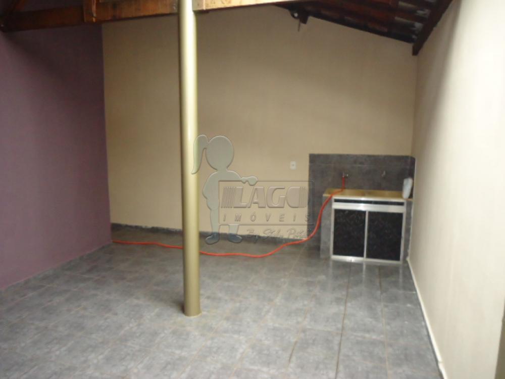 Alugar Casas / Padrão em Ribeirão Preto R$ 950,00 - Foto 9