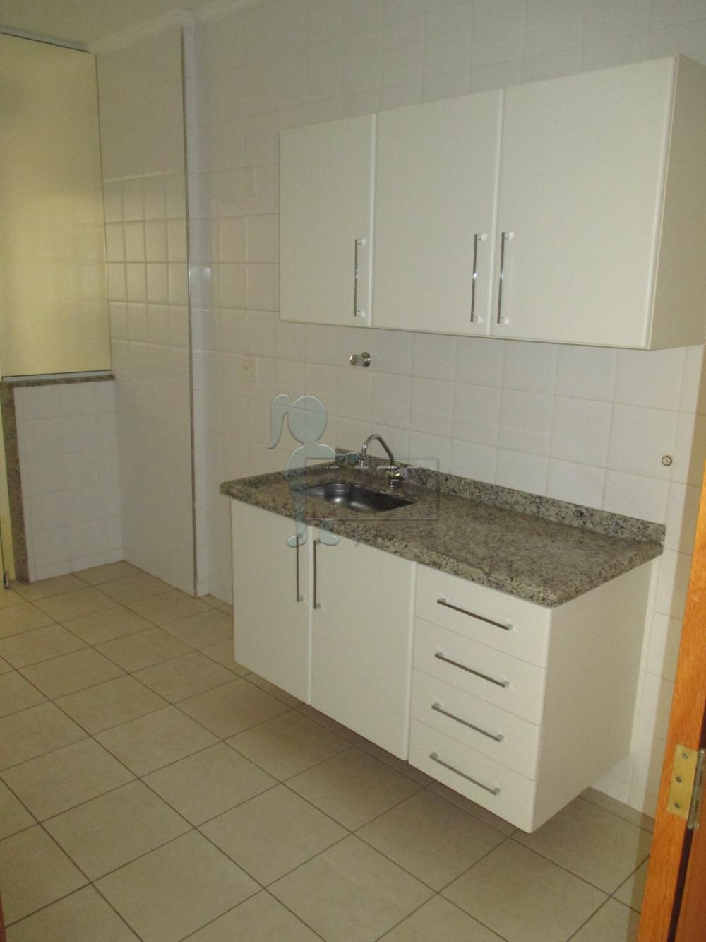 Alugar Apartamentos / Padrão em Ribeirão Preto R$ 900,00 - Foto 3