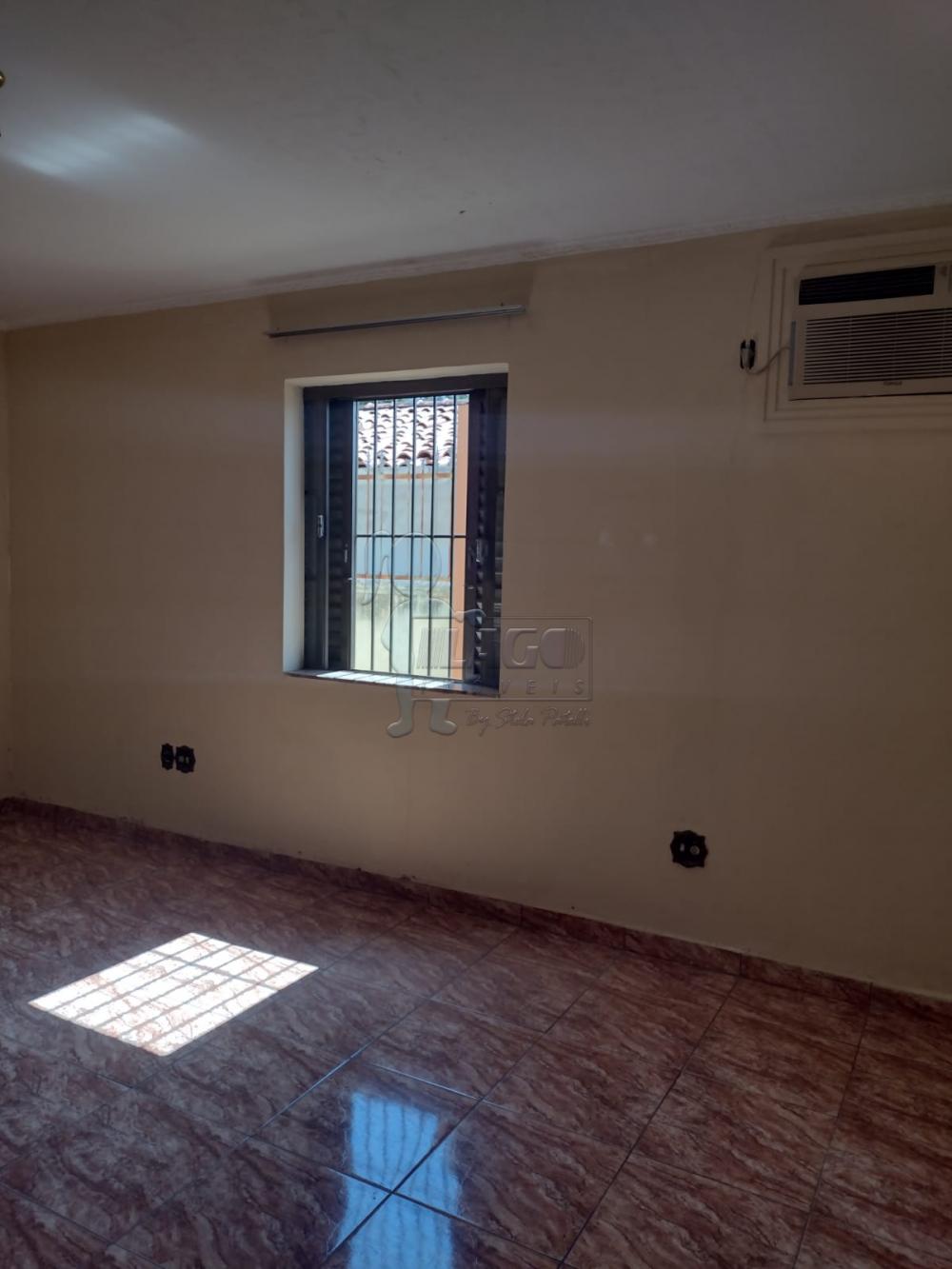 Alugar Casas / Padrão em Ribeirão Preto R$ 1.600,00 - Foto 3