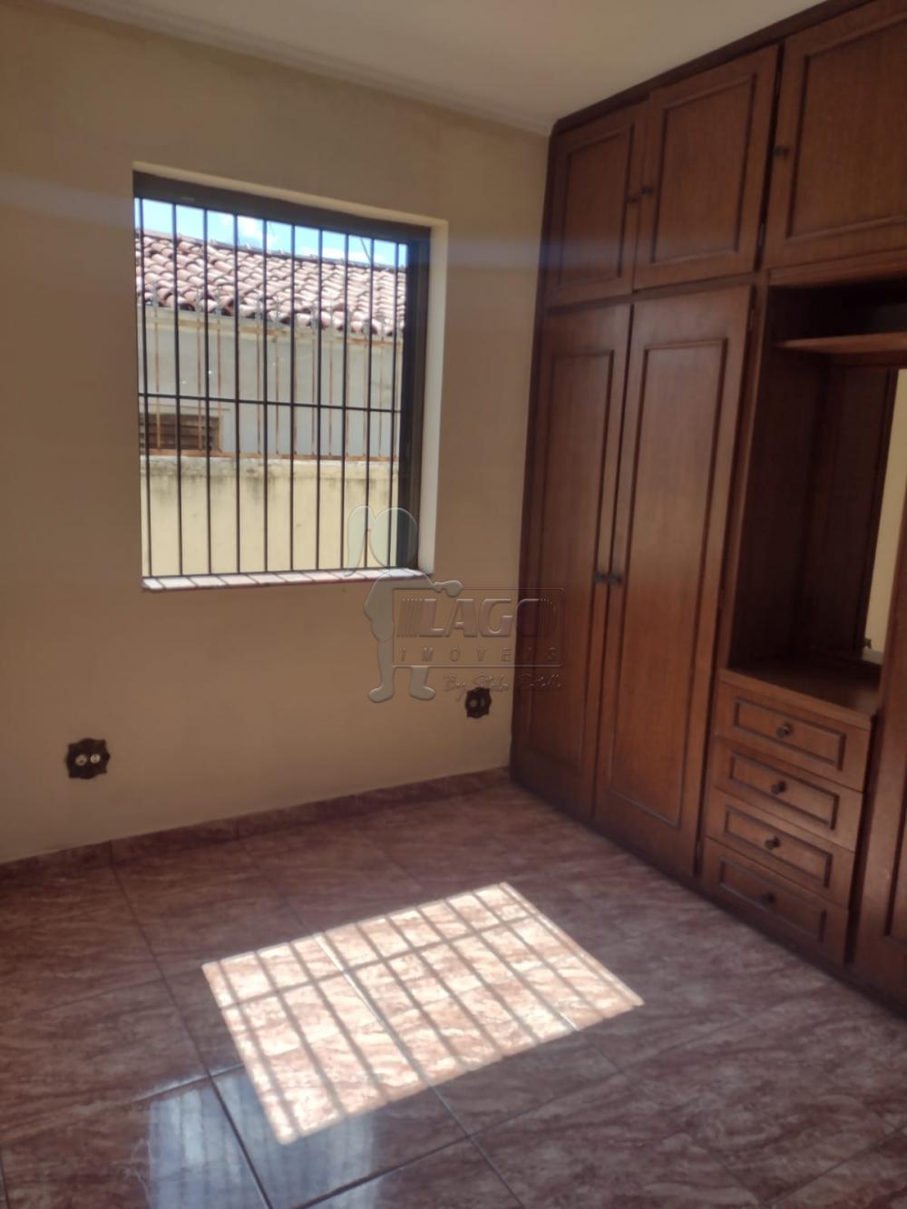 Alugar Casas / Padrão em Ribeirão Preto R$ 1.600,00 - Foto 5