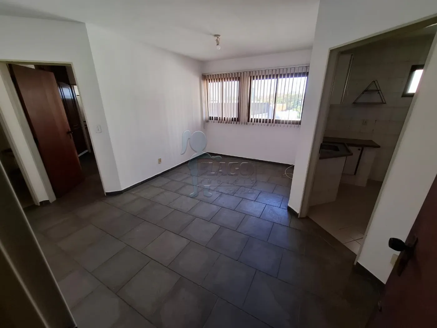 Alugar Apartamento / Padrão em Ribeirão Preto R$ 1.100,00 - Foto 1