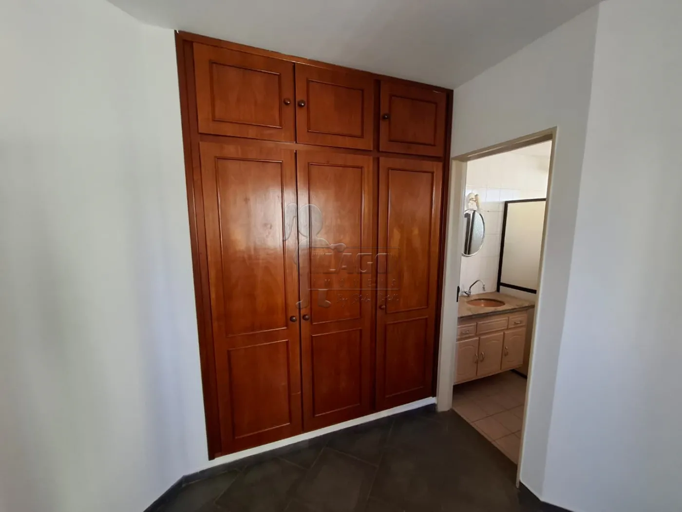 Alugar Apartamento / Padrão em Ribeirão Preto R$ 1.100,00 - Foto 5