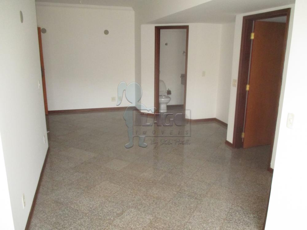 Alugar Apartamentos / Padrão em Ribeirão Preto R$ 1.400,00 - Foto 2