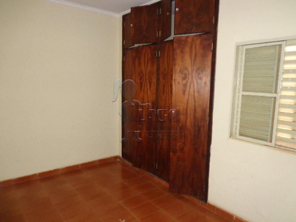 Alugar Casas / Padrão em Ribeirão Preto R$ 500,00 - Foto 14