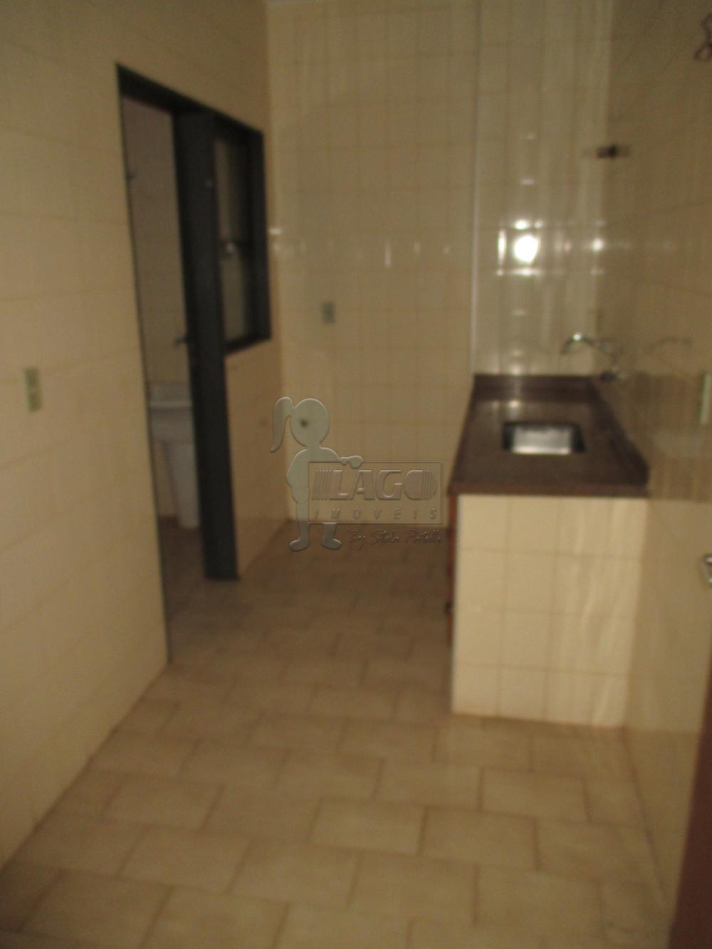 Alugar Apartamentos / Padrão em Ribeirão Preto R$ 750,00 - Foto 4