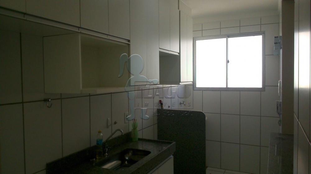 Alugar Apartamentos / Padrão em Ribeirão Preto R$ 980,00 - Foto 2