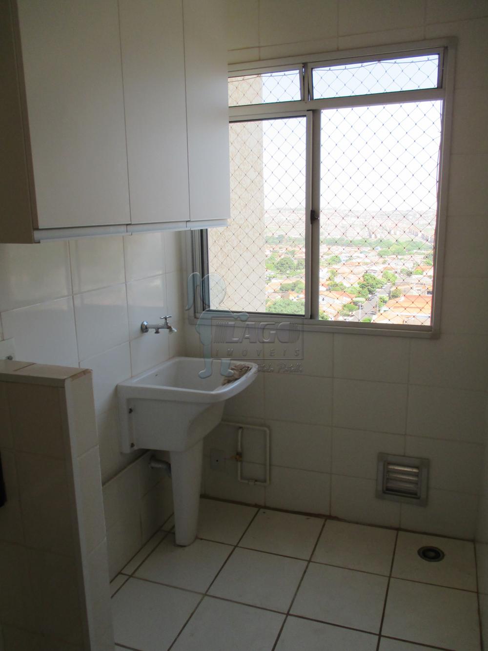 Alugar Apartamentos / Padrão em Ribeirão Preto R$ 1.200,00 - Foto 11