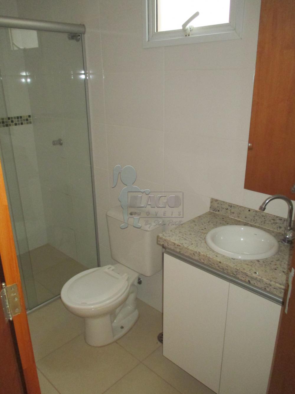 Alugar Apartamentos / Padrão em Ribeirão Preto R$ 1.300,00 - Foto 1