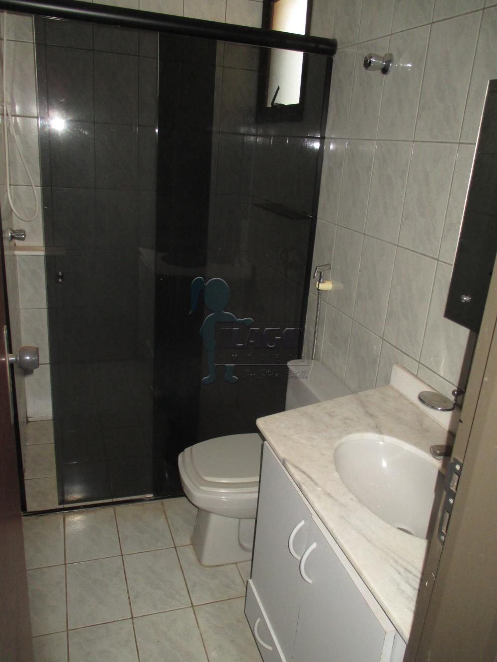 Alugar Apartamentos / Padrão em Ribeirão Preto R$ 600,00 - Foto 4