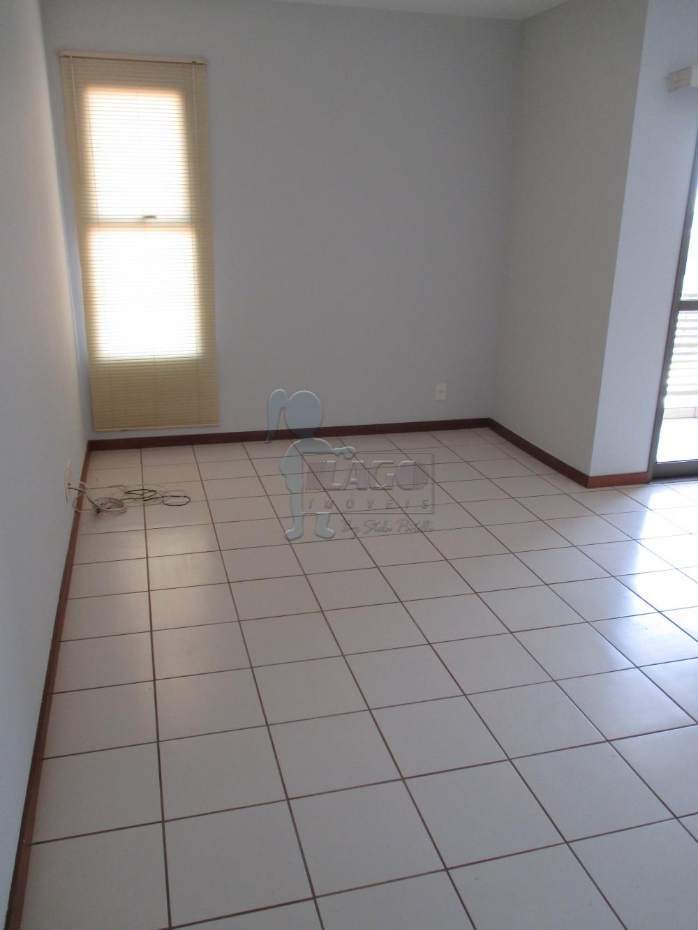 Alugar Apartamentos / Padrão em Ribeirão Preto R$ 1.700,00 - Foto 2