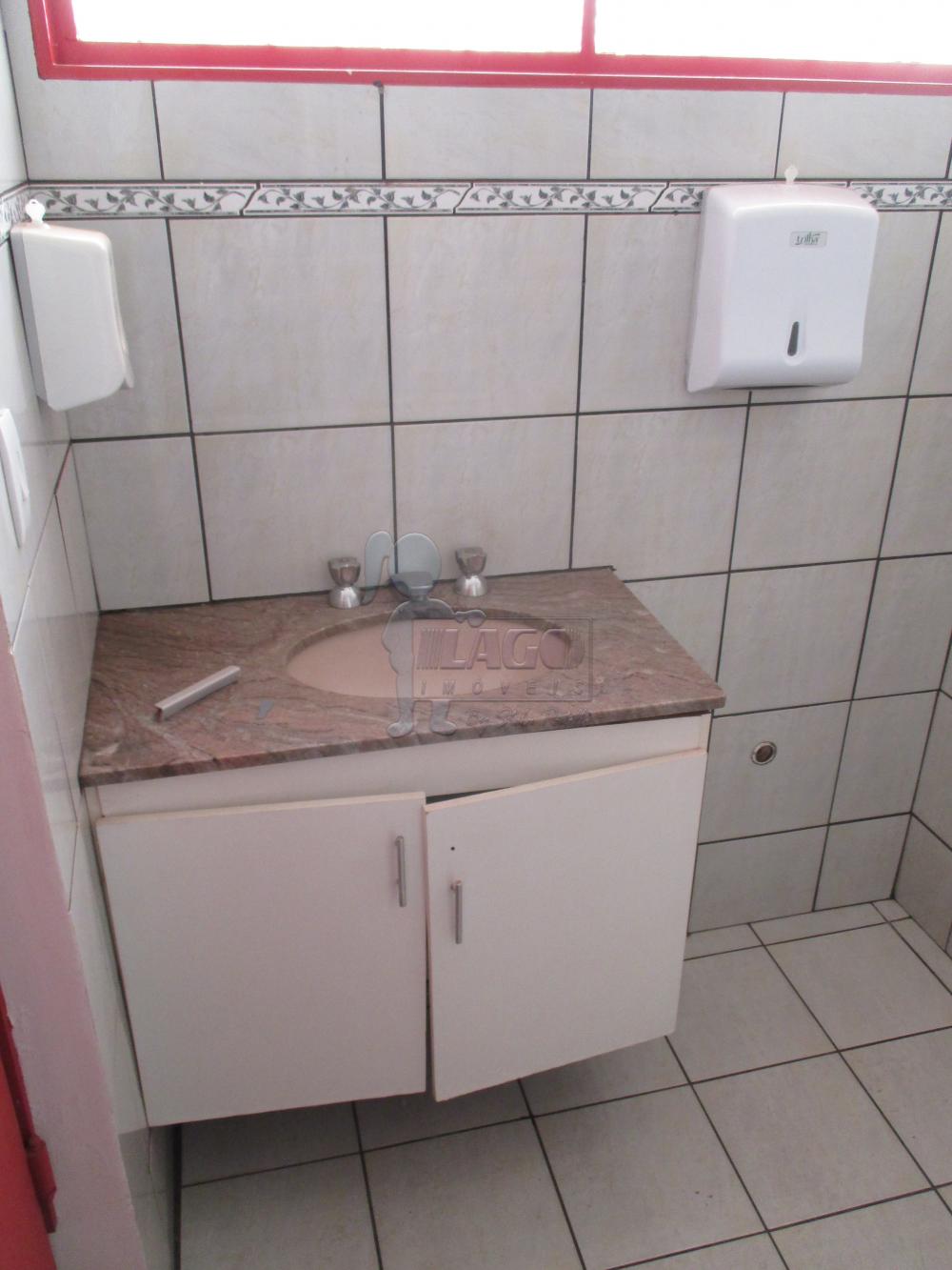 Alugar Comercial / Casa Comercial em Ribeirão Preto R$ 1.800,00 - Foto 15