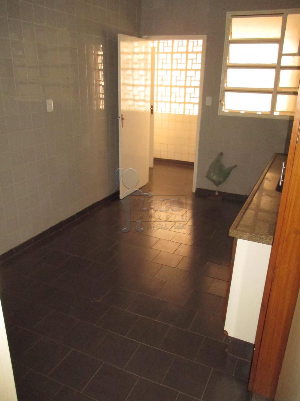 Alugar Apartamentos / Padrão em Ribeirão Preto R$ 1.100,00 - Foto 3