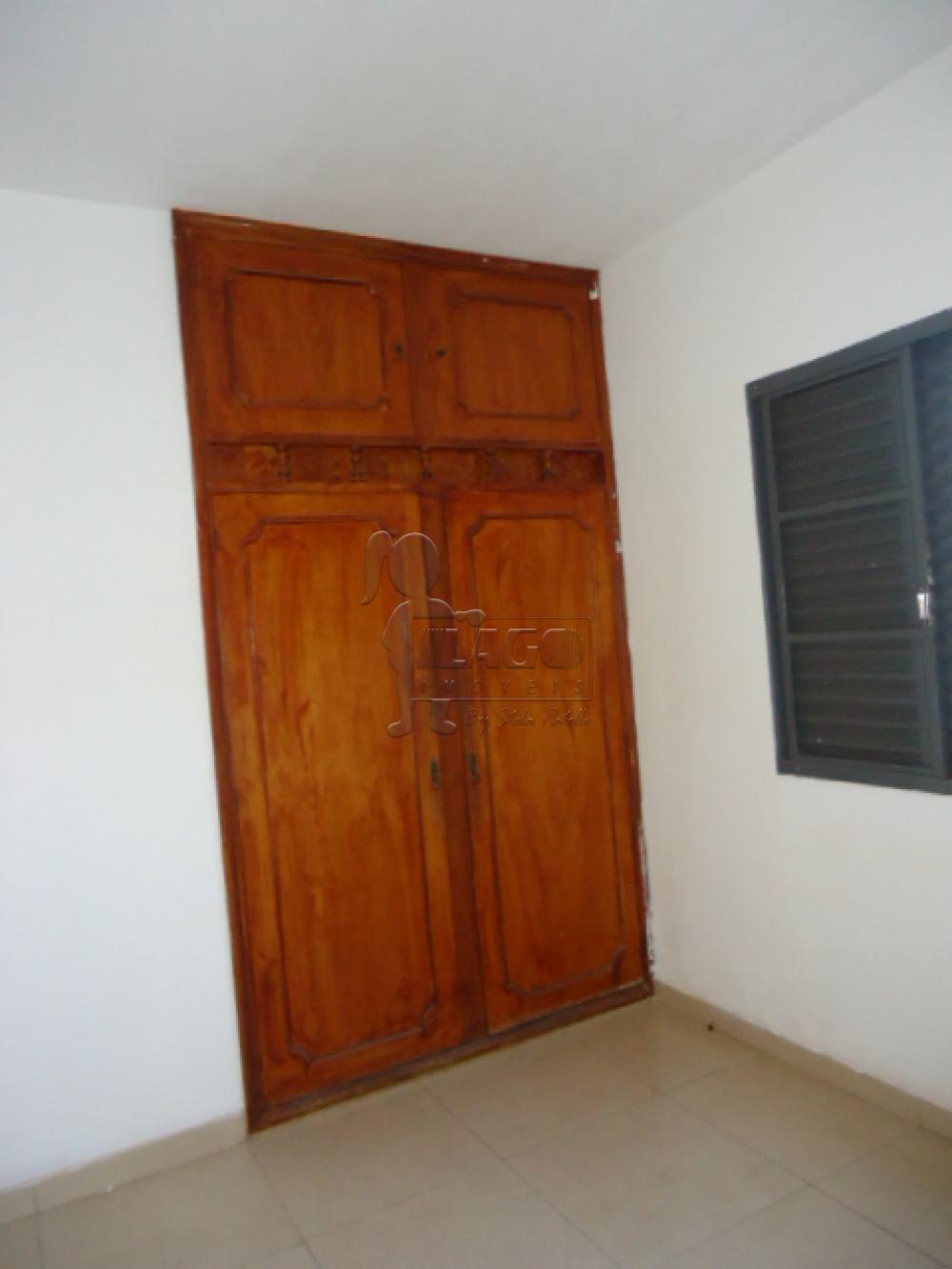 Alugar Casas / Padrão em Ribeirão Preto R$ 1.600,00 - Foto 8