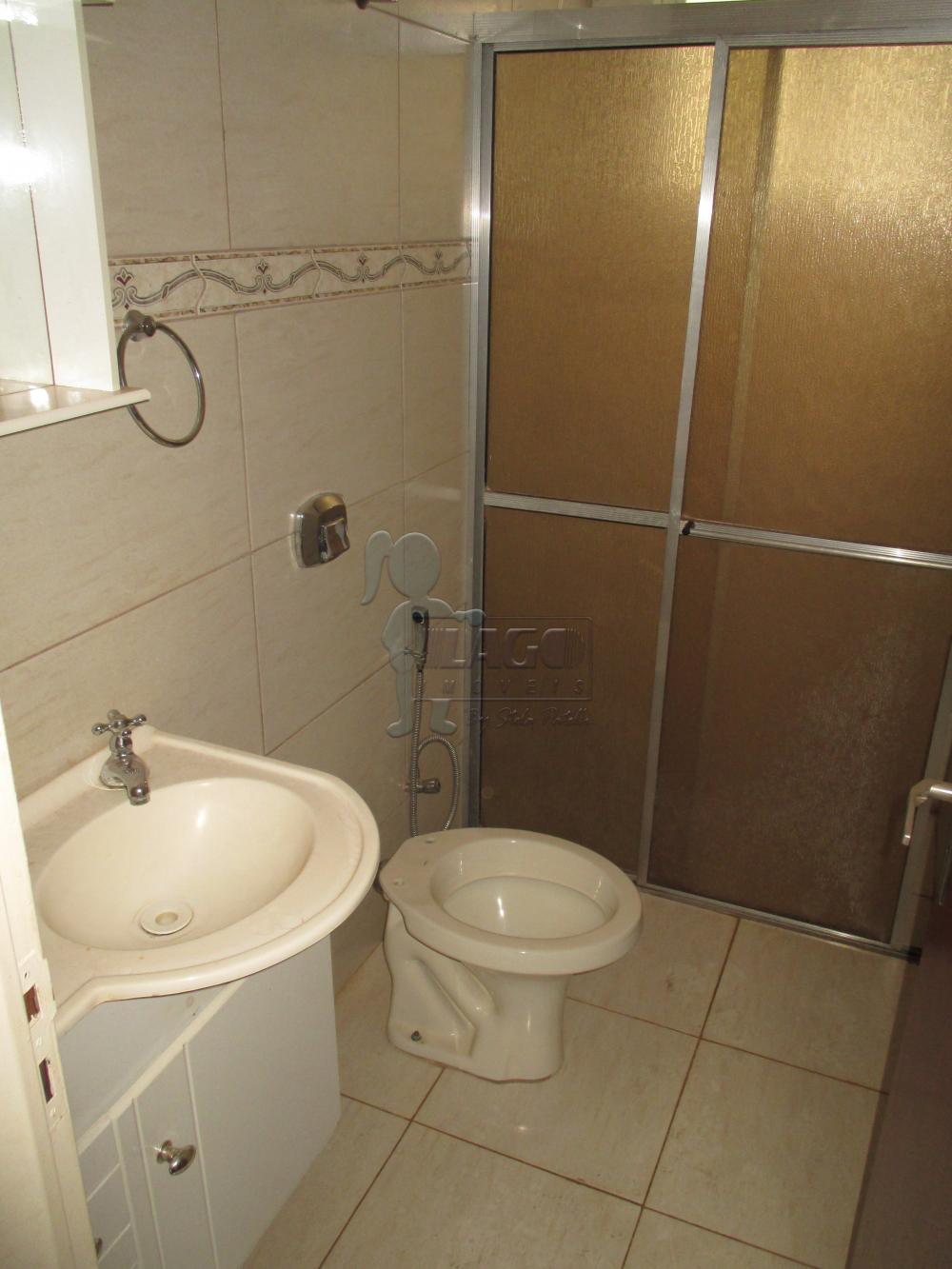 Alugar Apartamentos / Padrão em Ribeirão Preto R$ 1.000,00 - Foto 13