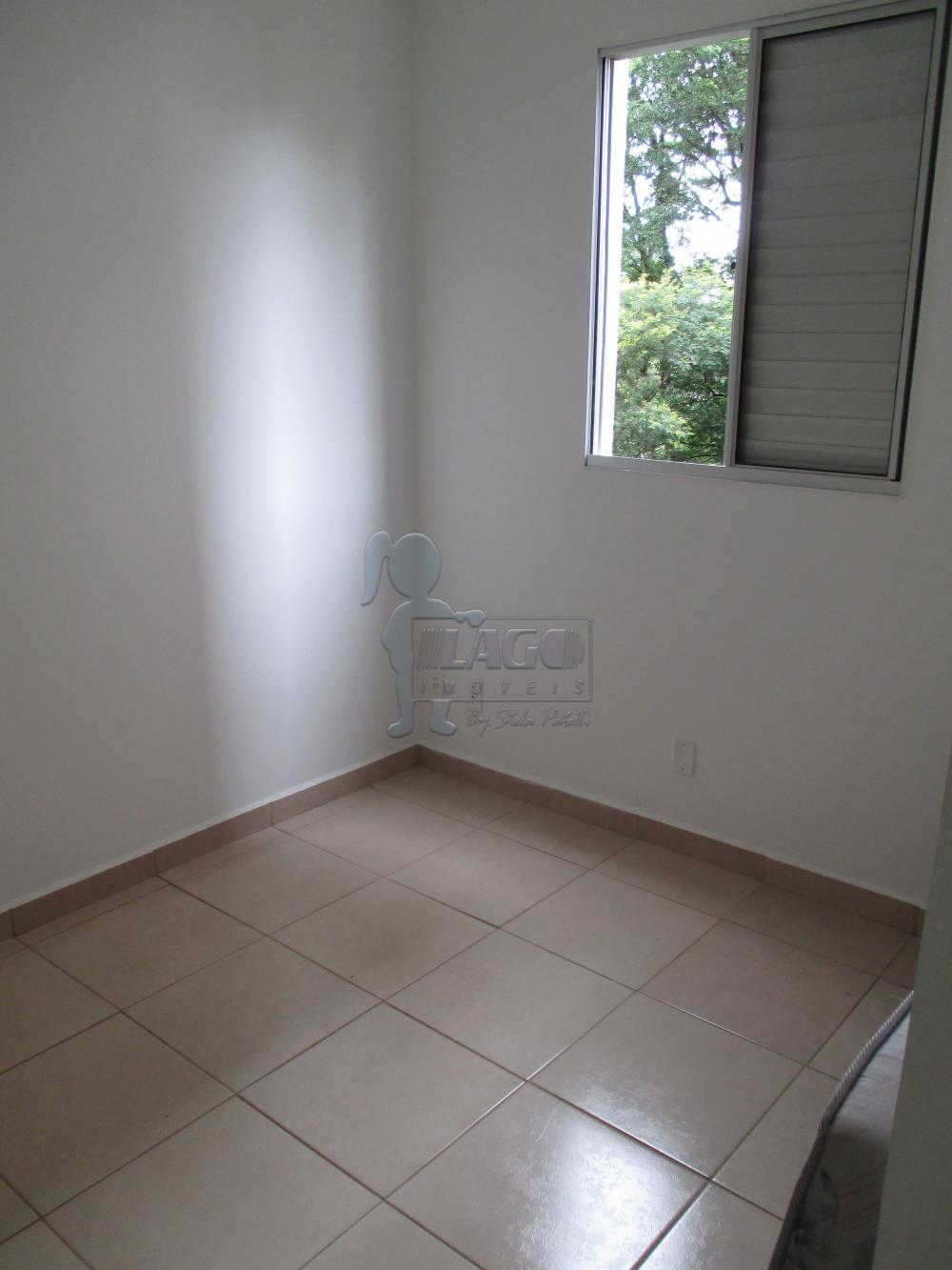 Alugar Apartamentos / Padrão em Ribeirão Preto R$ 700,00 - Foto 1