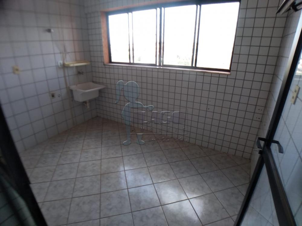 Alugar Apartamentos / Padrão em Ribeirão Preto R$ 1.200,00 - Foto 17