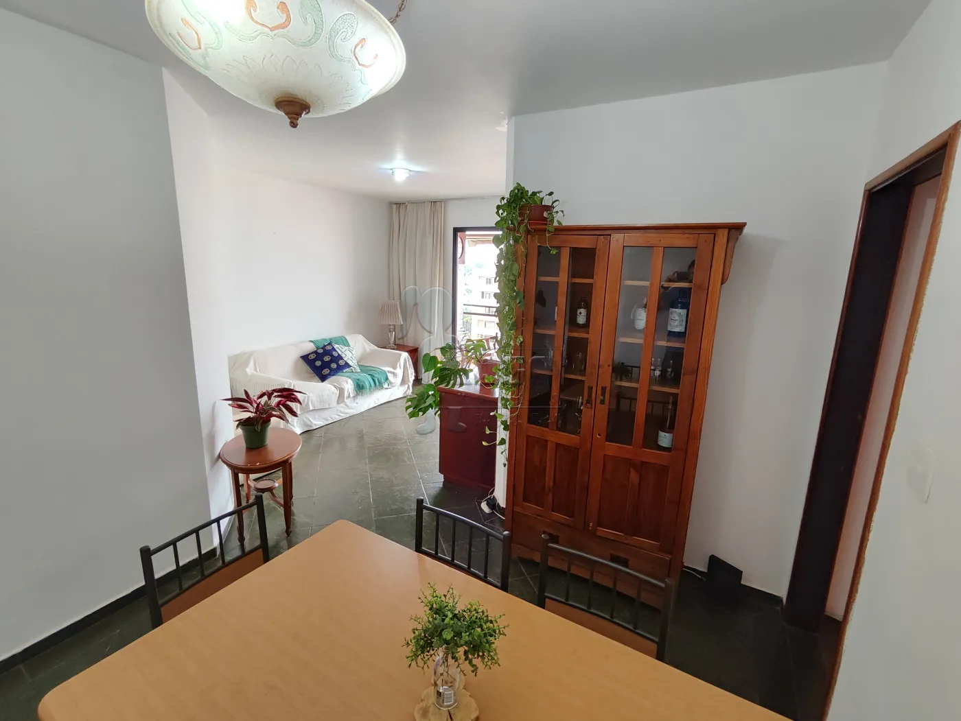 Comprar Apartamentos / Padrão em Ribeirão Preto R$ 380.000,00 - Foto 2