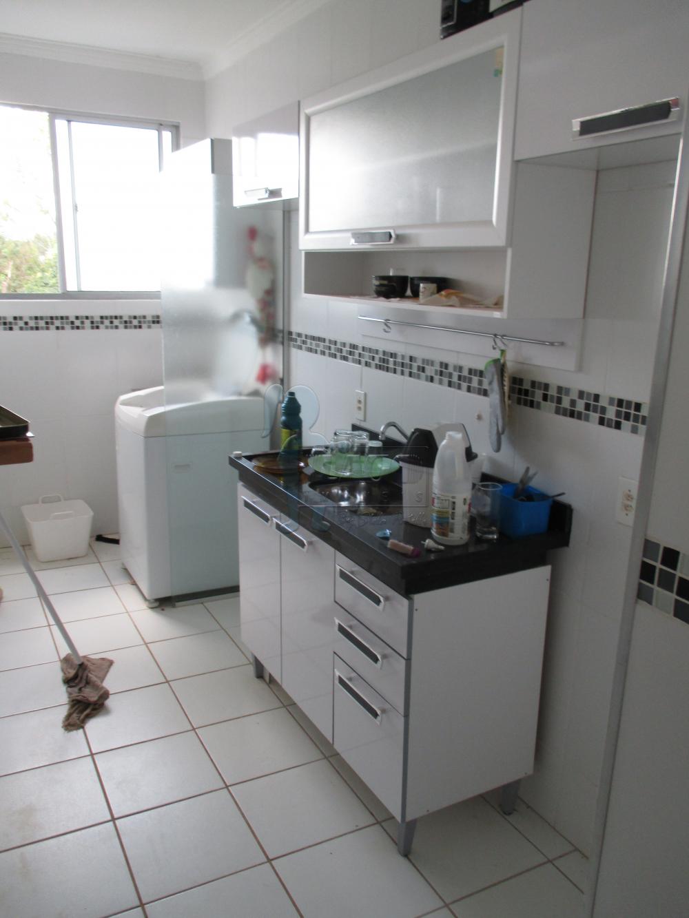 Alugar Apartamentos / Padrão em Ribeirão Preto R$ 1.000,00 - Foto 4