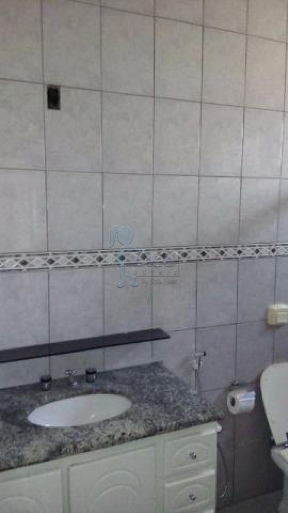 Alugar Casas / Padrão em Ribeirão Preto R$ 1.300,00 - Foto 12