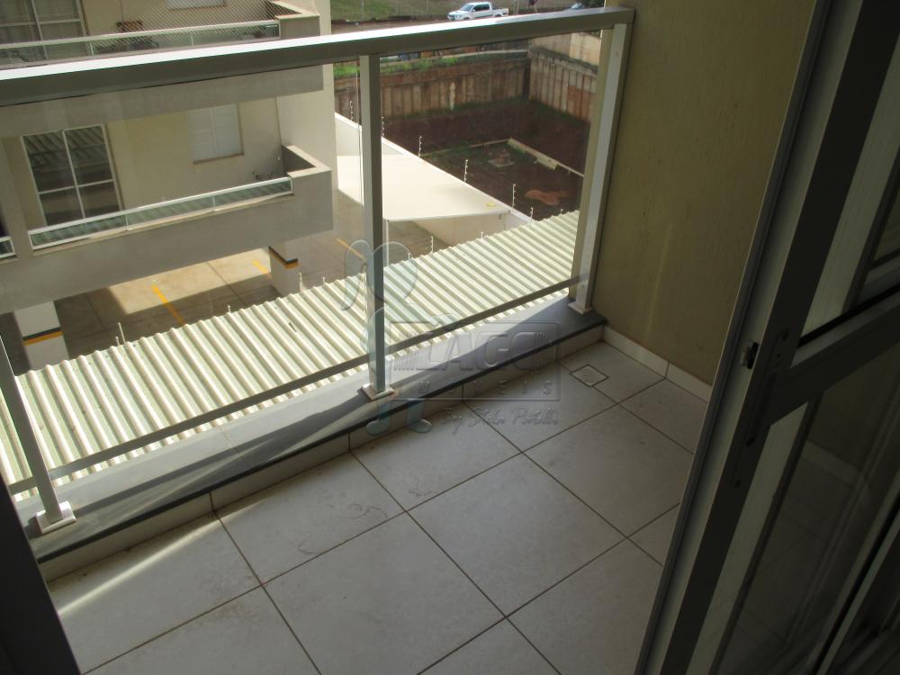 Alugar Apartamentos / Padrão em Ribeirão Preto R$ 1.800,00 - Foto 2