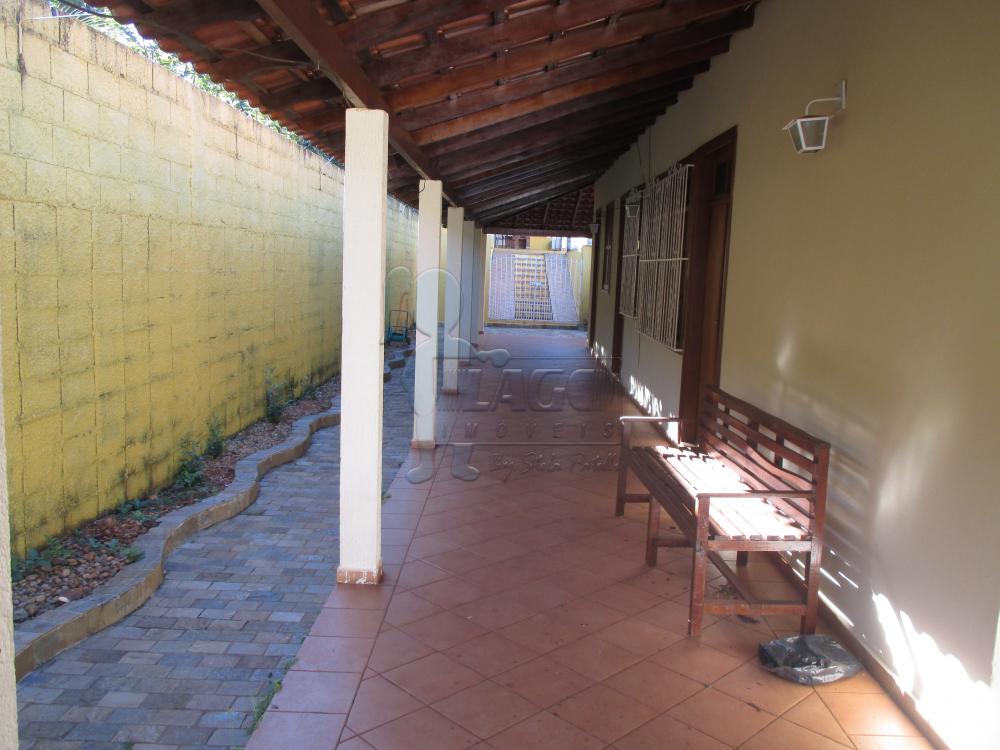 Alugar Casas / Padrão em Ribeirão Preto R$ 2.500,00 - Foto 3