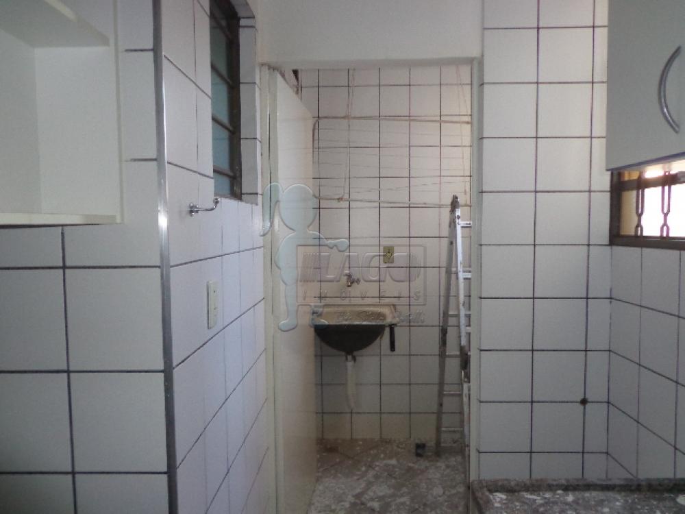 Alugar Apartamentos / Padrão em Ribeirão Preto R$ 750,00 - Foto 3