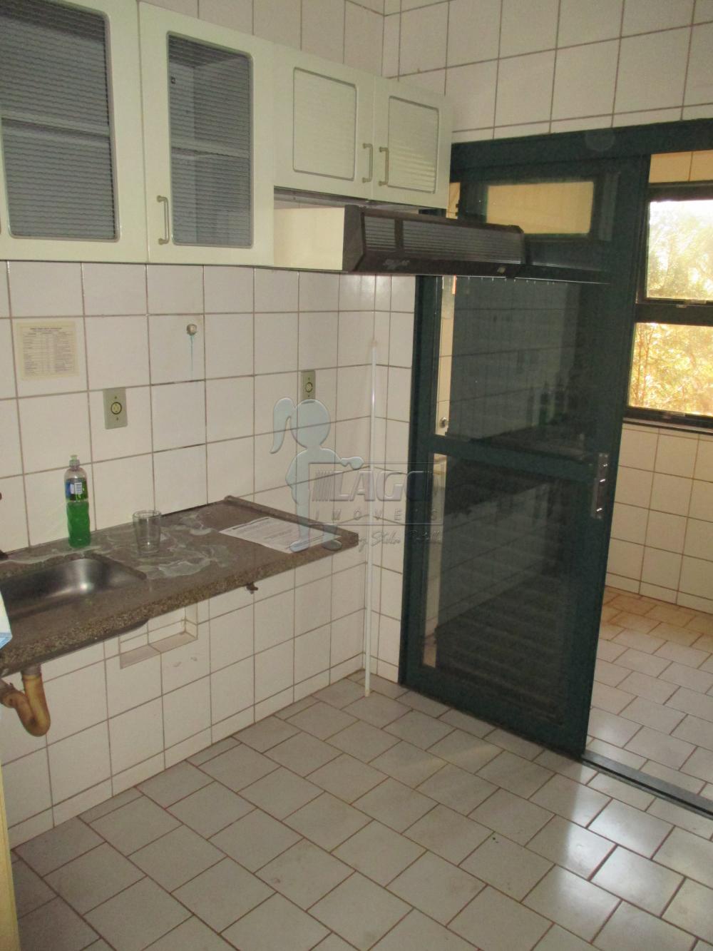 Alugar Apartamentos / Padrão em Ribeirão Preto R$ 900,00 - Foto 3