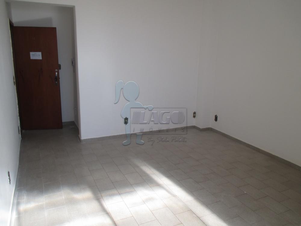 Alugar Apartamentos / Padrão em Ribeirão Preto R$ 700,00 - Foto 2