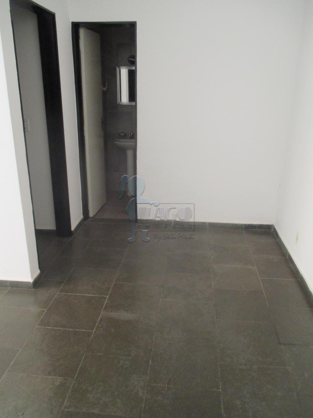 Alugar Apartamentos / Padrão em Ribeirão Preto R$ 750,00 - Foto 3