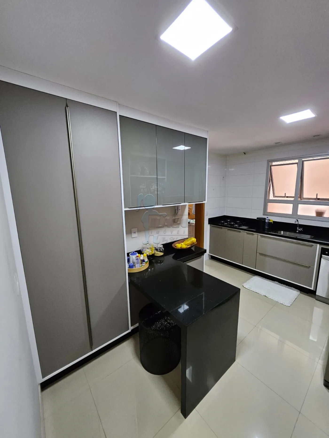 Comprar Apartamentos / Padrão em Ribeirão Preto R$ 1.290.000,00 - Foto 2