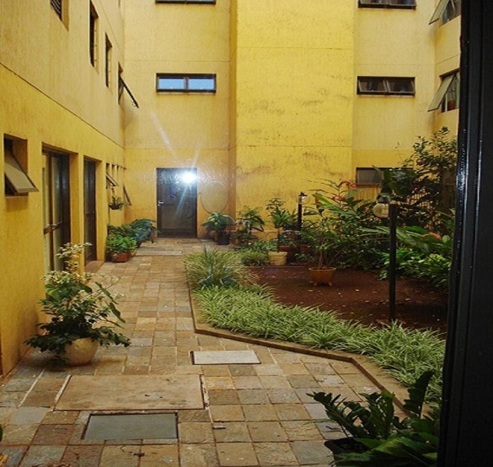 Comprar Apartamentos / Padrão em Ribeirão Preto R$ 255.000,00 - Foto 2