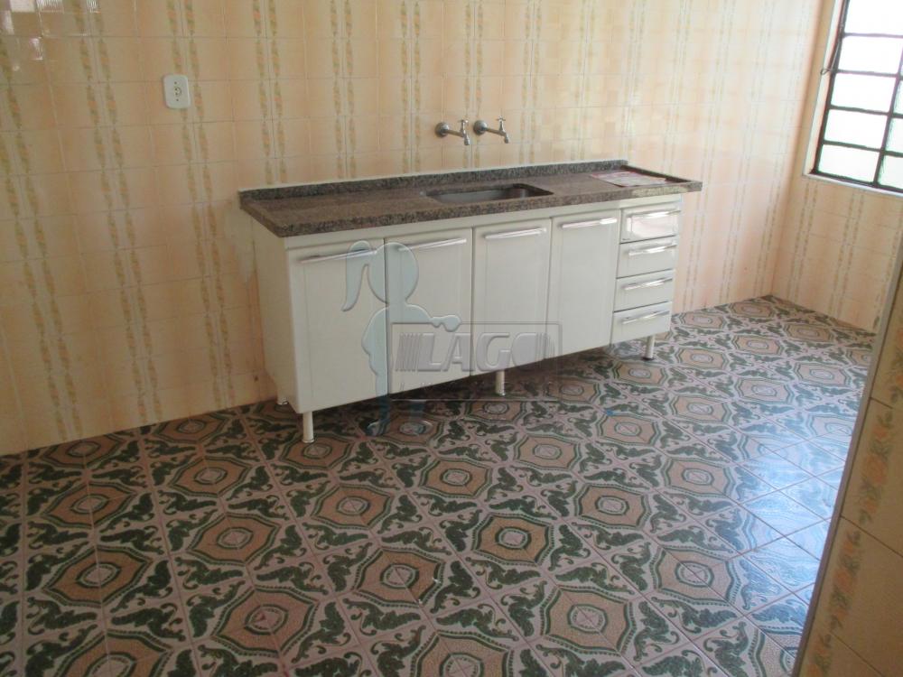 Alugar Casas / Padrão em Ribeirão Preto R$ 900,00 - Foto 11