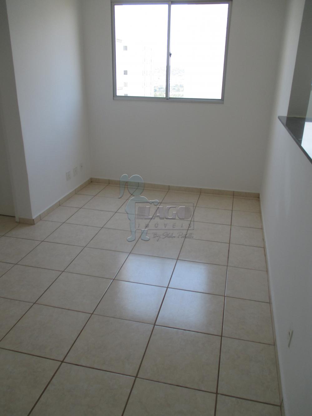 Alugar Apartamentos / Padrão em Ribeirão Preto R$ 700,00 - Foto 1