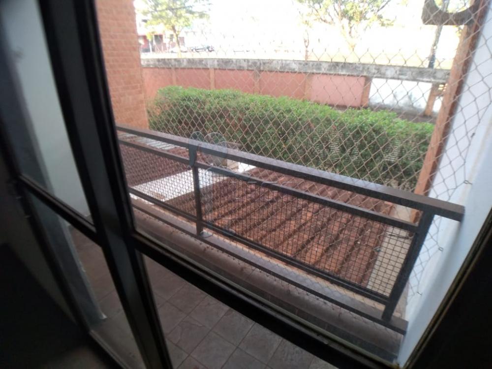 Alugar Apartamentos / Padrão em Ribeirão Preto R$ 700,00 - Foto 4